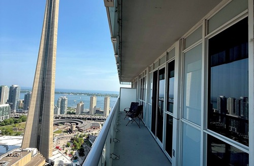 Toronto Entertainment District Condo | Move in Ready RogersCenter CN Tower 2B2B City Lakeview &Free Parking