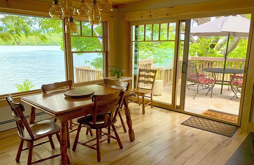 Bridgton Cabin | Nature pure. Lakeside cabin near skiing and the charming town of Bridgton.