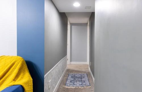Capitol Hill Apartment | Near Stampede 2BD Self check in wifi Downtown