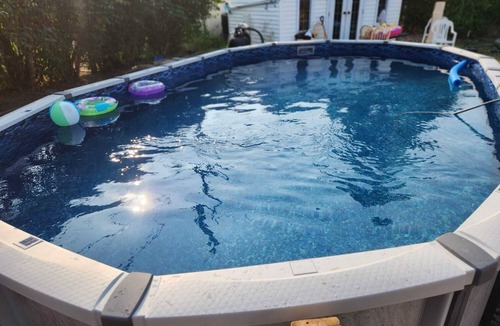 L'Ile-Perrot Apartment | Neat basement with Gym and swimming Pool