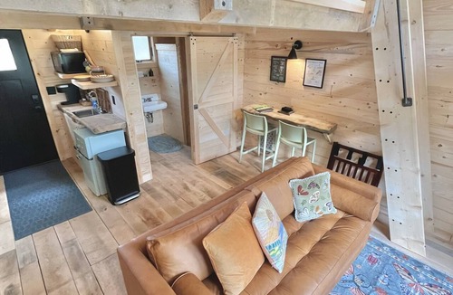 Stockton Springs Cabin | New build! Beach cabin in the trees & onsite sauna