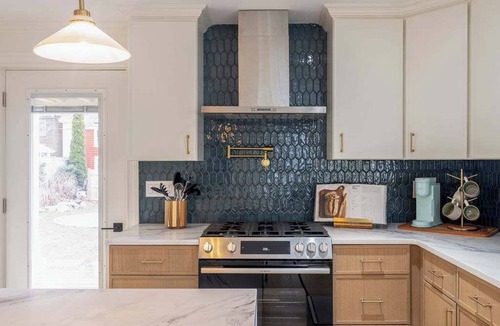 Yachting Village House | NEW CONSTRUCTION Entire Sancerre House in Newport’s Yachting Village