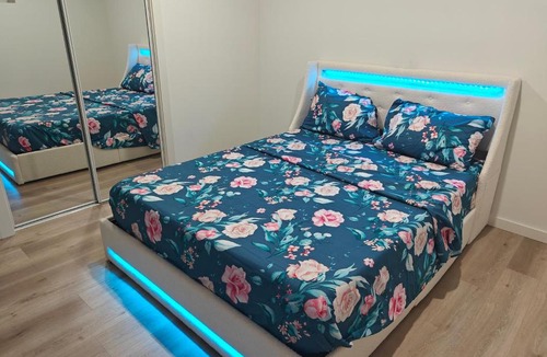 Transcona Apartment | New Haven- 2-Bedroom Suite