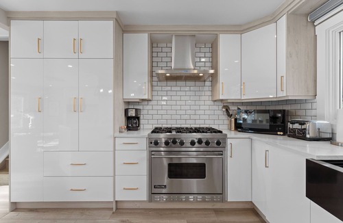 University District House | New Luxury 4B4B Near UC | Modern, Spacious & Fully Renovated