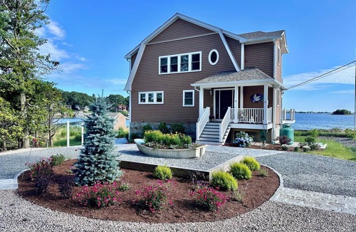 Narragansett House | NEW OCEAN WATERFRONT HOME With Private Dock and Cabin, SPECTACULAR VIEWS!