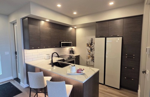 Regional District of Nanaimo House | NEW! On Sunrise Ridge Resort. Waterfront Executive Townhome. Sleeps 6.