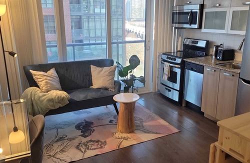 King West Village Condo | Newly Renovated Condo in Downtown Toronto