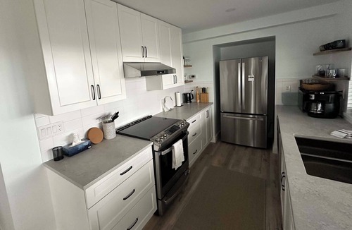 Powell River House | Newly Renovated. Just steps from the ferry to Vancouver Island.