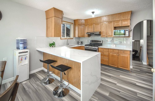Calgary House | Newly renovated! Perfect location! BBQ! King bed!