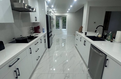 London House | Nice house walking distance to western university，3500sq renovation property