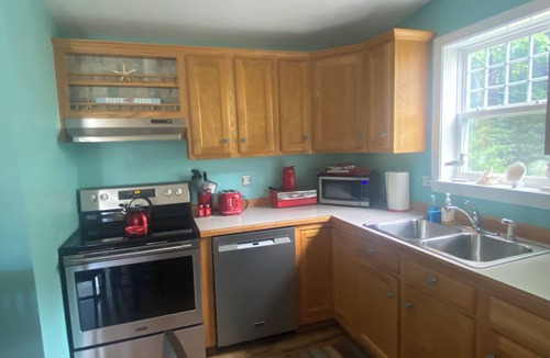 Wells Cottage | Nicely decorated cottage with quiet location in Beach Dreams, Wells, ME!
