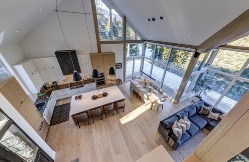 Blueberry Hill House | Nighthawk 3343 - Stunning Views, Private Hot Tub, Recently Renovated, Gas Fireplace