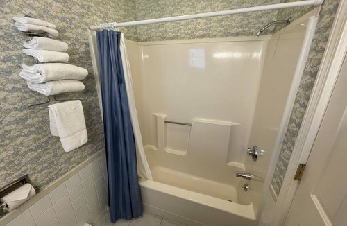 North Conway Hotel | North Conway Mountain Inn