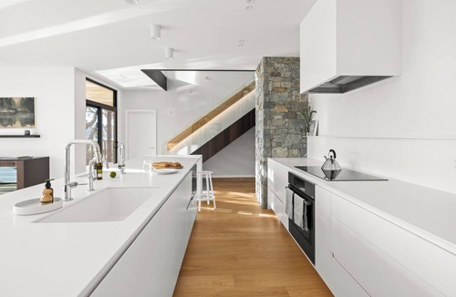Saanich West House | Oakmere House on Portage Inlet