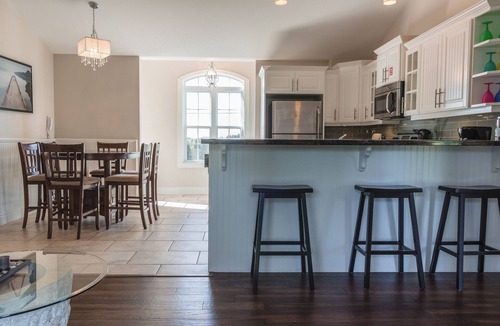 Stanley Bridge House | Ocean Drive Suites with Easy Access to Beaches and Golf