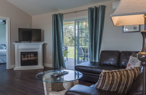 Stanley Bridge House | Ocean Drive Suites with Easy Access to Beaches and Golf