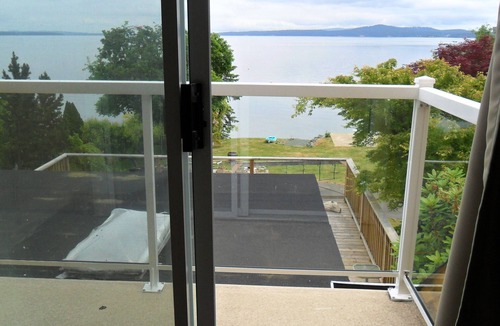 Chemainus House | Ocean front beach home
