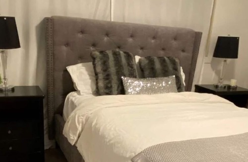 Cordova Bay House | Ocean view 2 bedroom suite