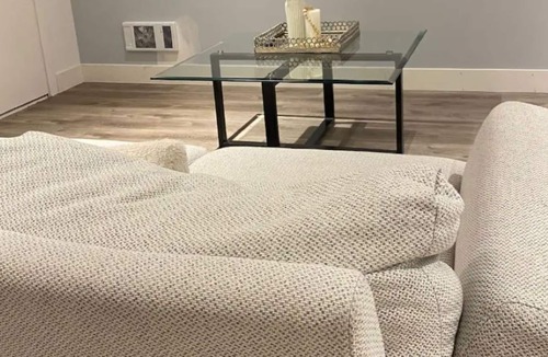 Cordova Bay House | Ocean view 2 bedroom suite