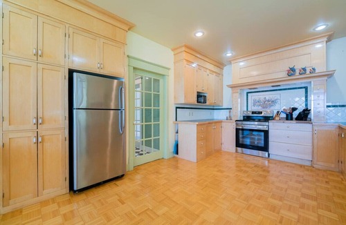 Beachcomber House | Oceanfront 4BR Home near Nanoose Bay