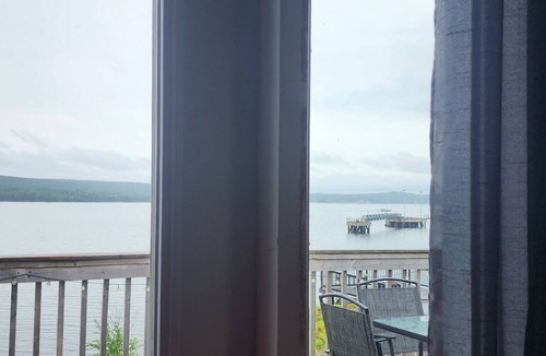 Lewisporte House | Oceanside beautiful vacation property!