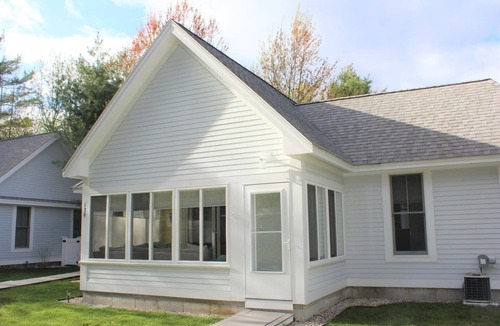Summer Village Cottage | Ogunquit Beach Cottage With Resort Amenities