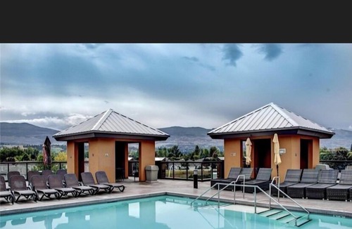 South Pandosy Condo | Okanagan Vacation Station