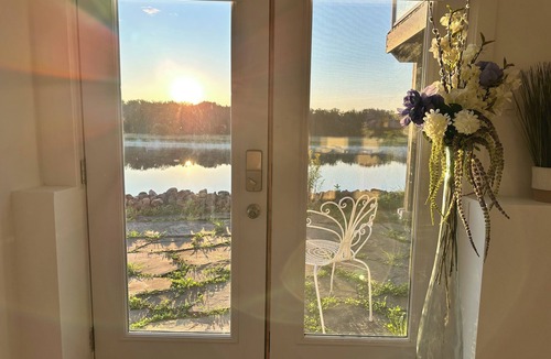 Gagetown Apartment | On The Rocks Gagetown Serenity gorgeous waterfront on the Saint John River