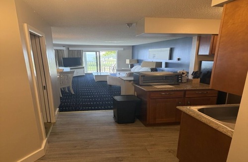 Glen Cove Condo | One bedroom ocean front condo with golf course view! Unit 817.