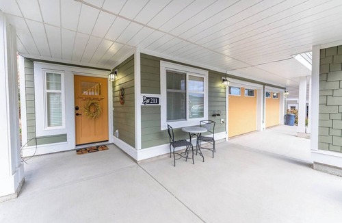 Okanagan-Similkameen House | Osoyoos Cottage Retreat | Private Beach & Pools