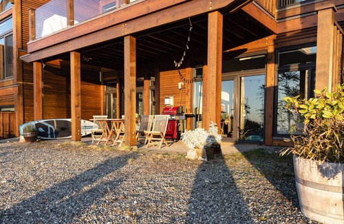 Ucluelet House | Pacific Soul Eco-Luxe Vacation Home