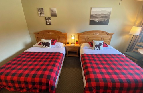 Wawa Hotel | Parkway Motel