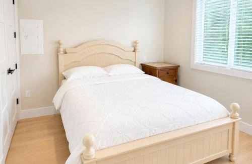 Steveston Apartment | Peaceful 2-Bedroom Richmond Stay Near Steveston Village