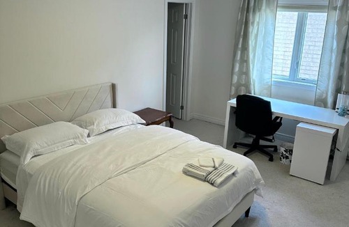 Cookstown Bed & Breakfast | Peaceful and cozy stay in Charming Innisfil House