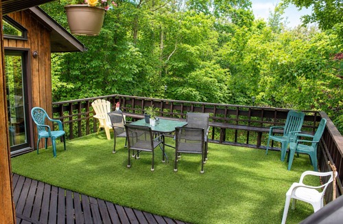 Victoria Road Cottage | Peaceful Country Escape Near Balsam Lake Beach