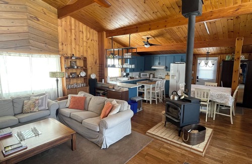 Tweed Cottage | Peaceful riverside cottage-Tranquil views & private outdoor space