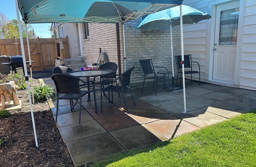 Ruthven House | Pearl on Pearl in Downtown Kingsville!