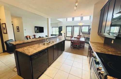 East Kootenay Condo | Penthouse w/Valley Views, Indoor Pool & Hot Tub