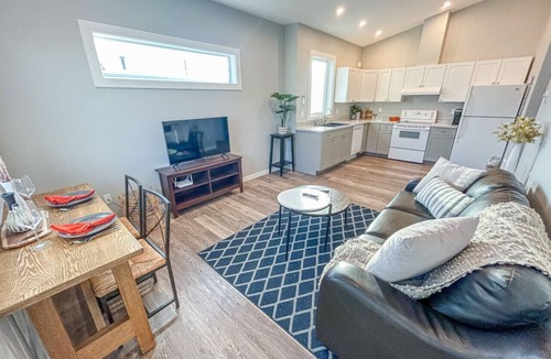 Okanagan-Similkameen House | Penticton Guesthouse with King Bed