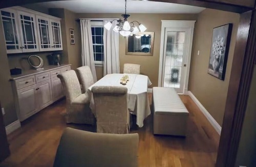 Clarke's Beach Ski Chalet | Perfect 6-bedroom chalet in lovely Clarke's Beach getaway