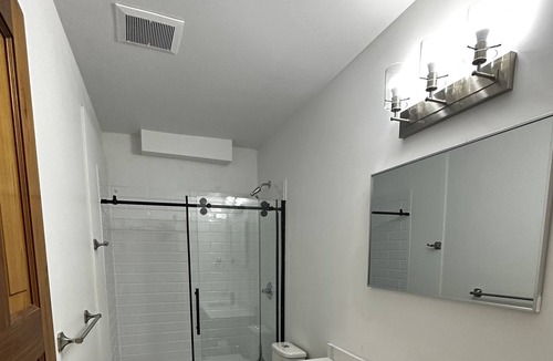 Surrey Other | Perfection In the City: A 2-bedroom Guest Suite near Beach, Shopping , highways