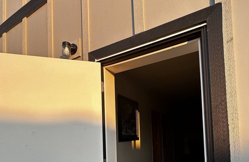 Surrey Other | Perfection In the City: A 2-bedroom Guest Suite near Beach, Shopping , highways