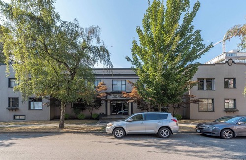 West End Apartment | Pet Friendly 2 Bedroom - Furnished @ 935 Jervis