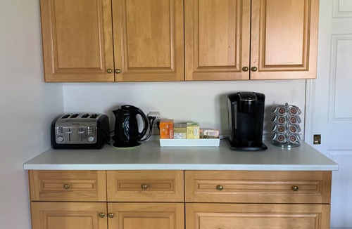 Tay Valley Cottage | Pike Lake Lodge Provides a cottage experience with all the conveniences of home.