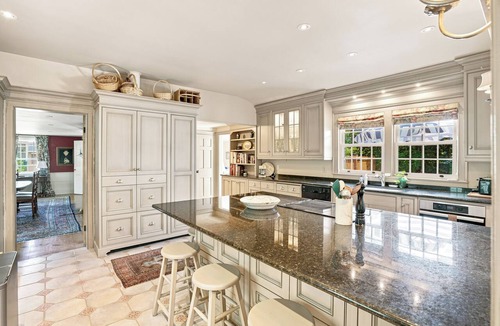 Old Town Historic District House | Pool Old Town NOTL 6 PPL Pet Friendly Historic Home