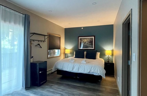 Port Carling Apartment | Port Carling House