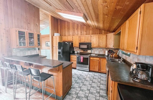 Port Franks House | Port Franks Family Reunion Cottage