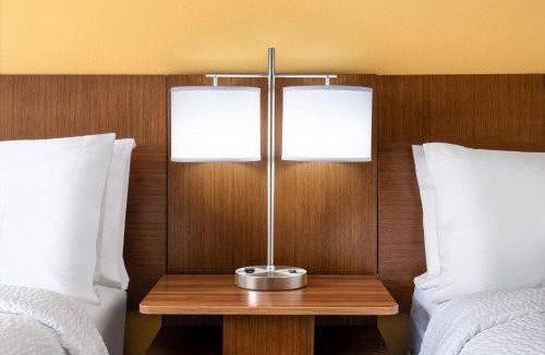 Calgary Hotel | Prairie Crest Calgary Airport by IHG