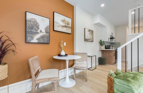 Southwest Calgary House | "Prairie Sun"1 Bdrm TownHome,10 min walk to CTrain