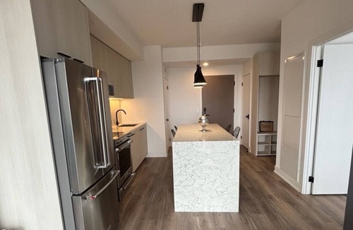 Downtown Toronto Apartment | Premier 2-Bedroom Corporate Suite in Toronto | Elm Ledbury